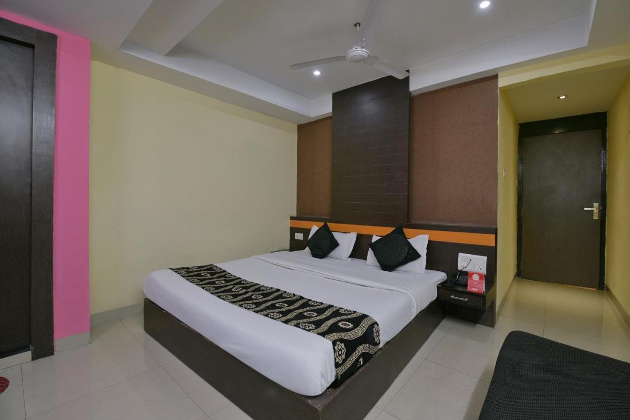 Collection O Diamond And Residences Indore Esterno foto
