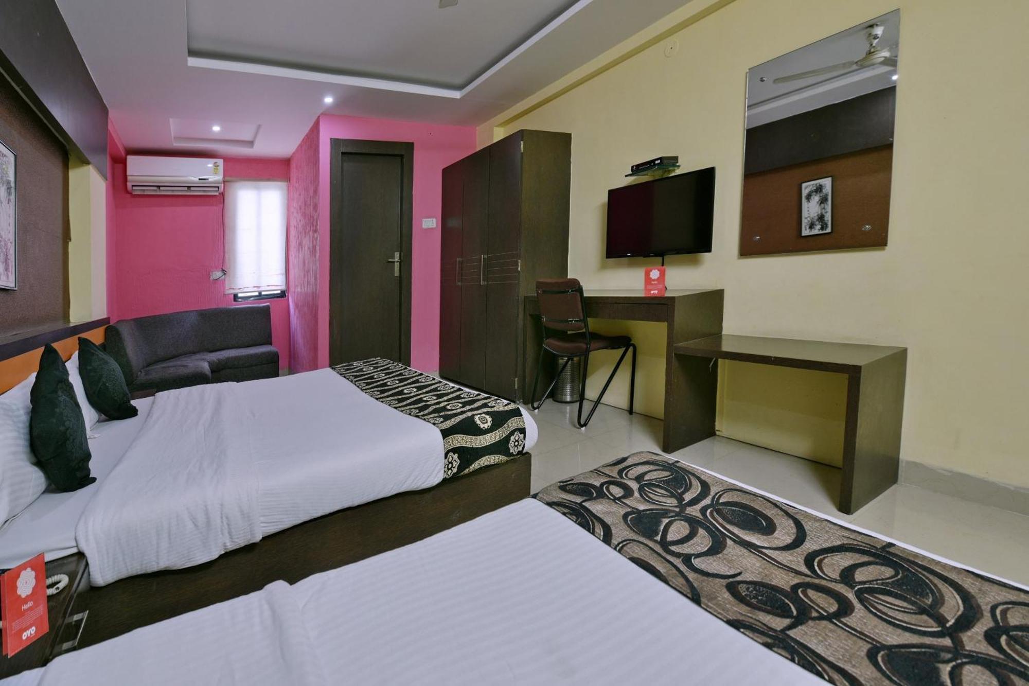Collection O Diamond And Residences Indore Esterno foto