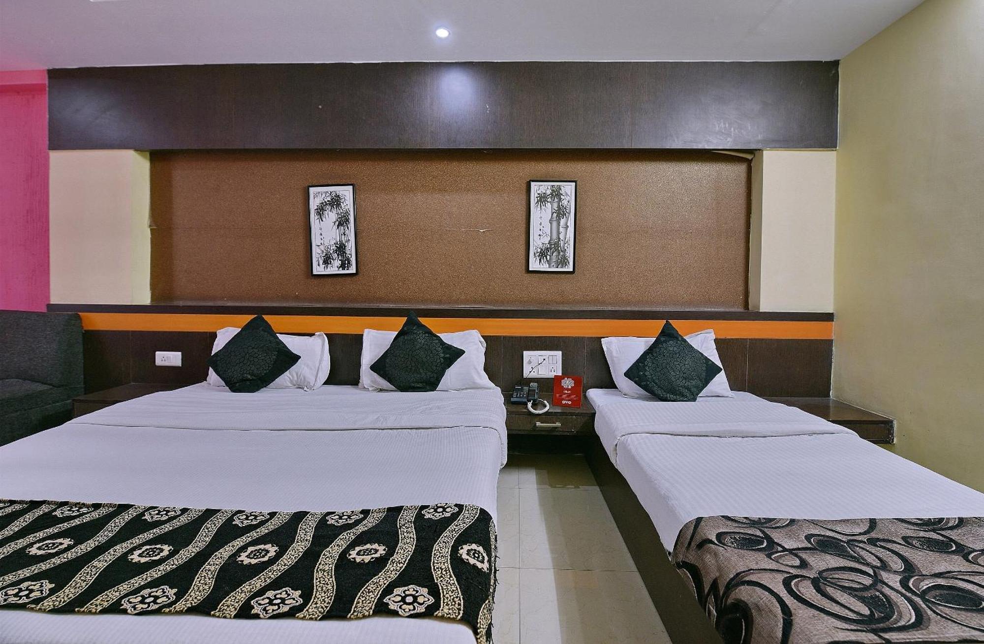 Collection O Diamond And Residences Indore Esterno foto